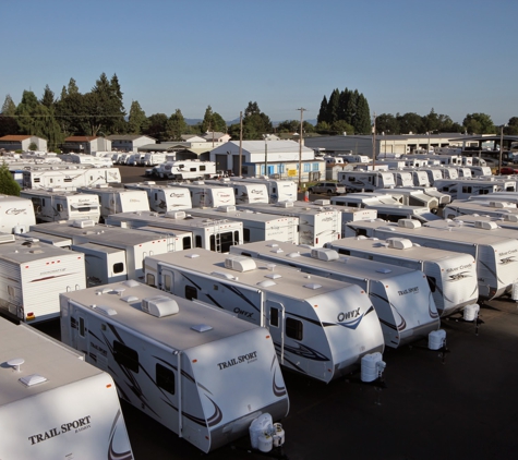 Guaranty RV Trailer and Van Center - Junction City, OR