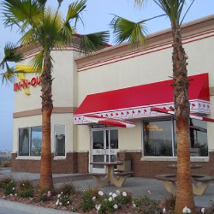In-N-Out Burger - Signal Hill, CA