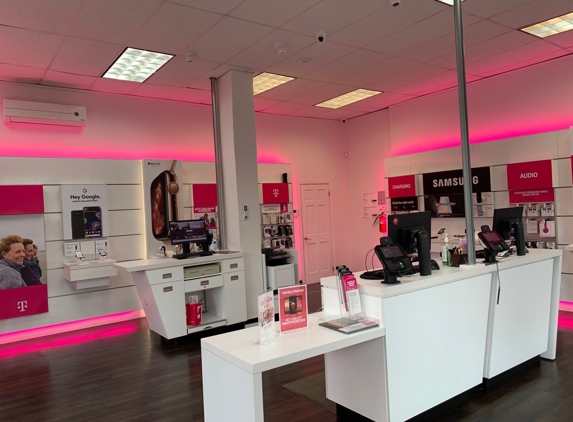 T-Mobile - Bronx, NY