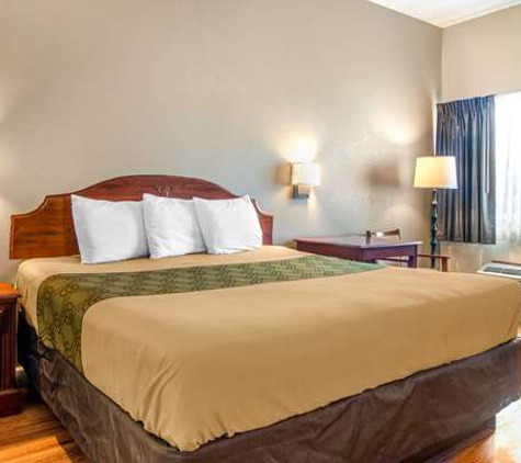 Econo Lodge - Fort Oglethorpe, GA