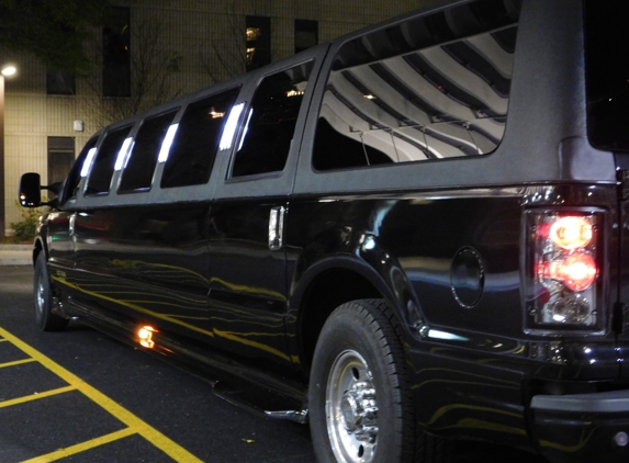 Gold Star Limousine - Fitchburg, MA