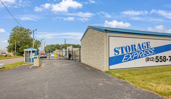 Extra Space Storage - Seymour, IN