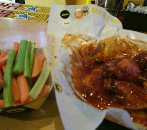 Buffalo Wild Wings - Farmingdale, NY