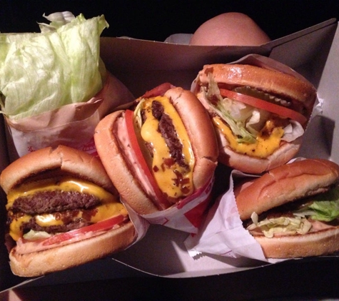 In-N-Out Burger - Menifee, CA