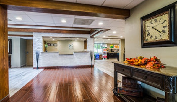 Quality Inn & Suites - Winfield, KS