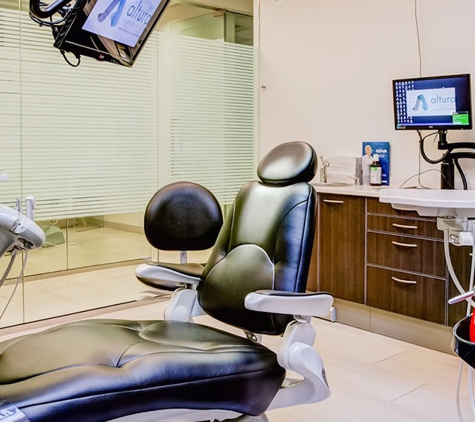 Altura Periodontics and Dental Implants Denver - Denver, CO