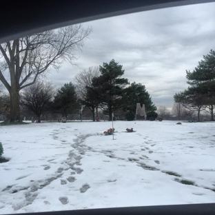 All Saints Catholic Cemetery & Mausoleum - Des Plaines, IL