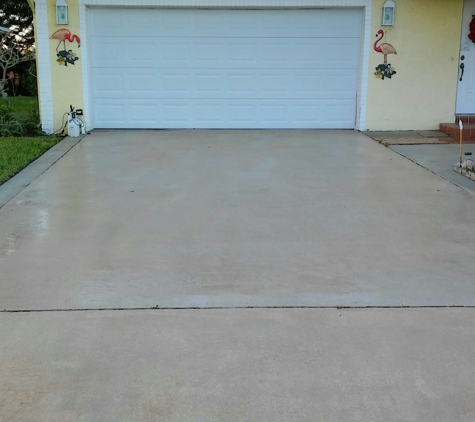 Tashani & Co. Pressure Washing LLC - tamarac, FL