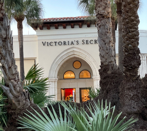 Victoria's Secret & PINK by Victoria's Secret - Miami Beach, FL