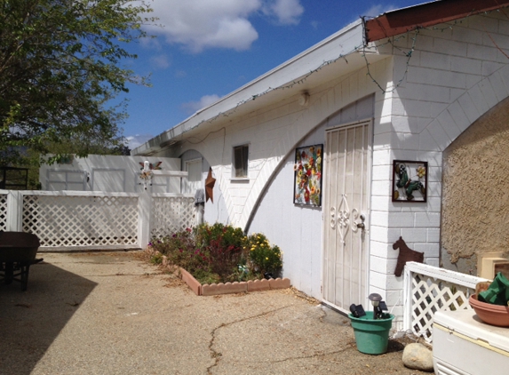 R & S Dog Boarding, Day Care & Grooming - Wildomar, CA