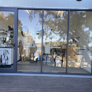 Lakes Glass and Glazing - Doyalson, NSW