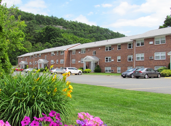 Cliffside Apartments - Sunderland, MA