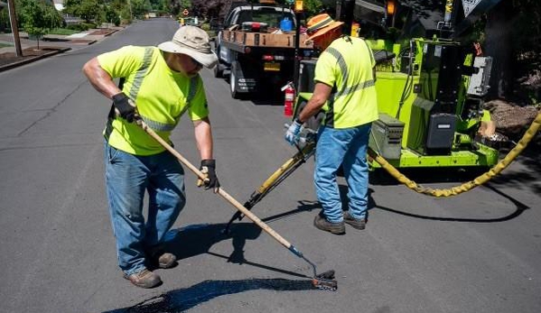 Oscar's Asphalt & Sealcoating - Oak Ridge, NJ