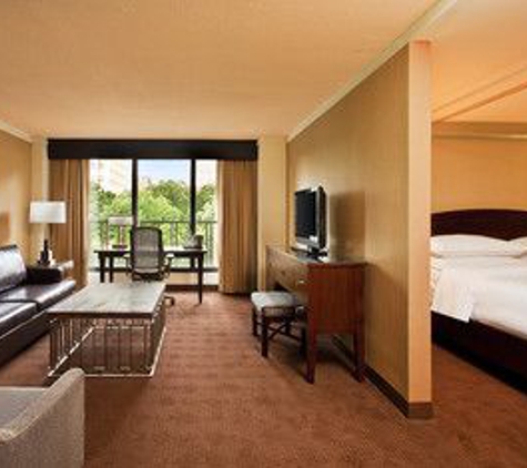 Sheraton Hotels & Resorts - Philadelphia, PA