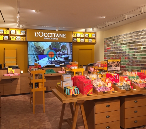 L'occitane En Provence - Cabazon, CA