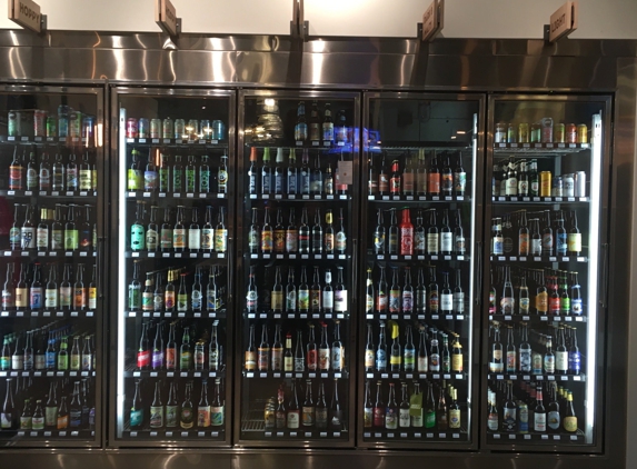 Village Bottle Shop & Tasting Room - Honolulu, HI