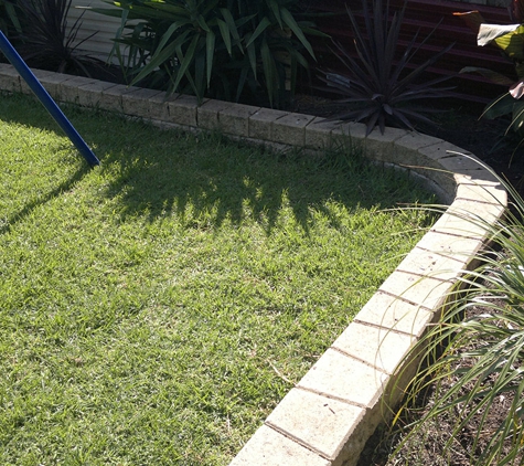Hall's Property Services - Alfredton, VIC