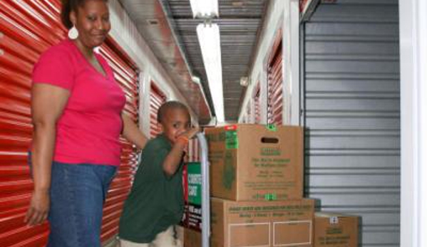 U-Haul Moving & Storage at Northeast Expwy - Chamblee, GA