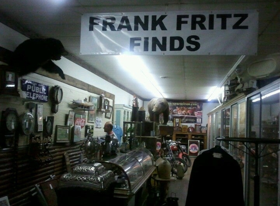 Frank Fritz Finds - Savanna, IL