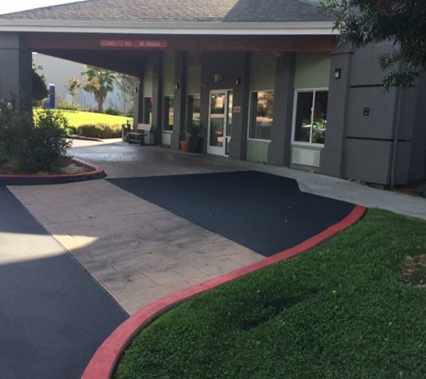 Ajs driveway maintenance - Anderson, CA