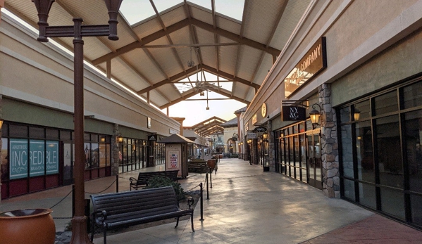 Converse Factory Store - Outlets at Tejon - Tejon Ranch, CA