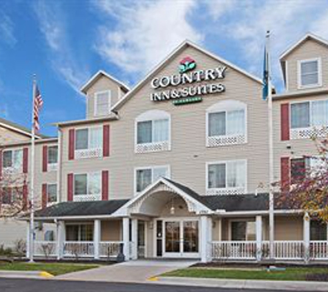 Country Inns & Suites - Springfield, OH