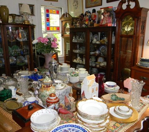 Hey Day Antiques - Clinton, CT. Glass Galore