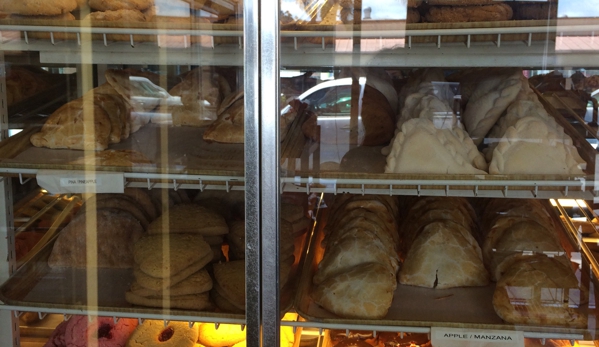 La Mexicana Bakery - Oxnard, CA. Baked goods