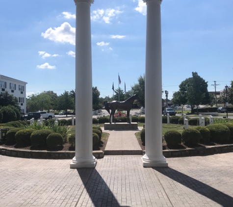 The Campbell House Lexington, Curio Collection by Hilton - Lexington, KY