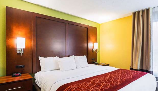 Comfort Inn & Suites - Englewood, OH