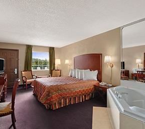 Days Inn - Branson, MO