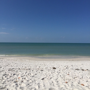 White Sands Beach Resort - Holmes Beach, FL