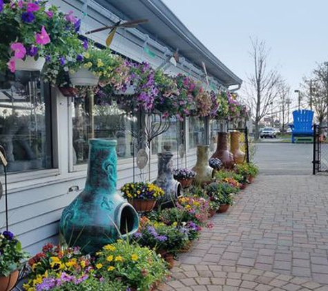 Acer's Florist & Garden Center - Commack, NY