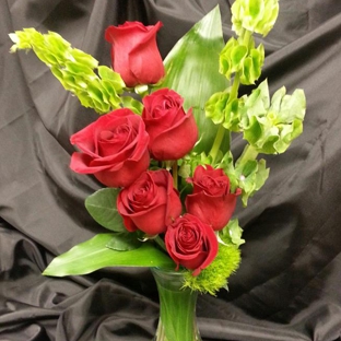 Keepsake Korner Flowers and Crafted Gifts/ Petals and Blooms - Fort Knox, KY