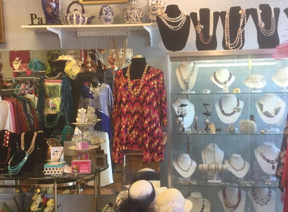 Ora Boutique - Dwg, TX