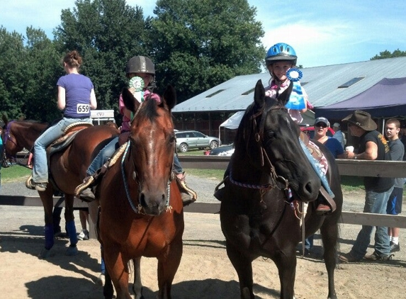 Falcon Ridge Equestrian Center - Walden, NY