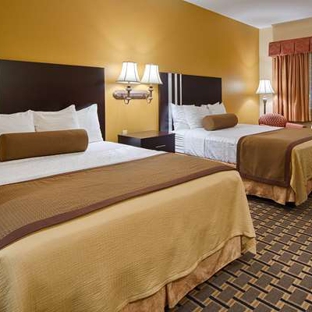 Days Inn & Suites by Wyndham Sam Houston Tollway - Houston, TX