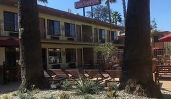 Studio City Court Yard Hotel - Studio City, CA