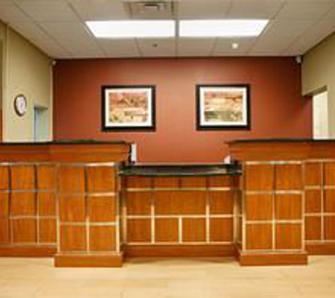 Best Western Airport Inn & Suites Cleveland - Cleveland, OH