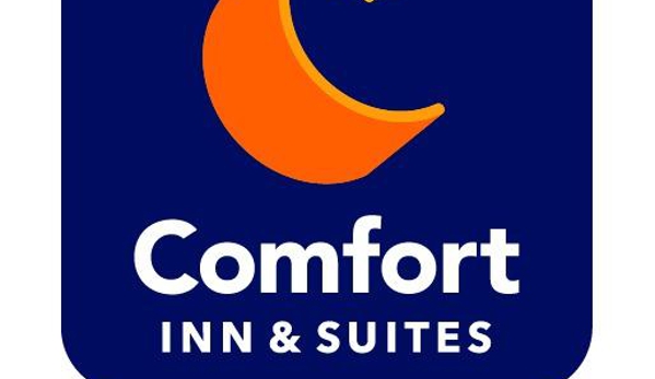 Comfort Inn & Suites - Englewood, OH