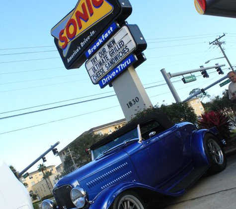 Sonic Drive-In - Holly Hill, FL