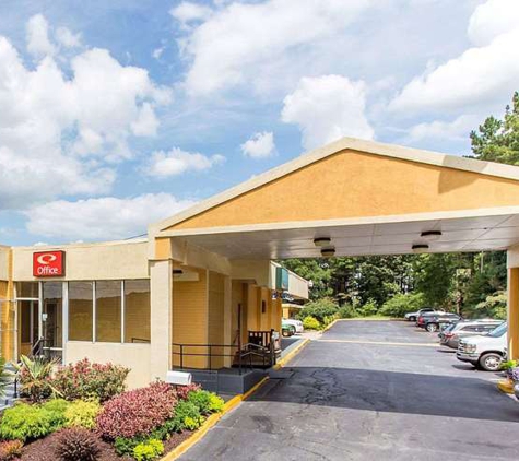 Econo Lodge - Conley, GA