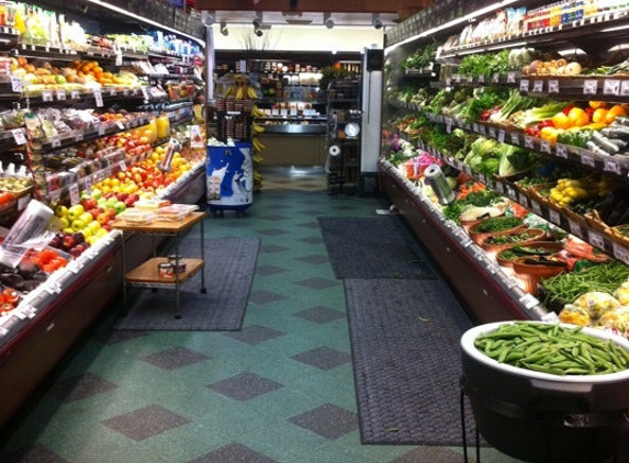 Bianchini's Market - Portola Valley, CA