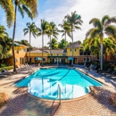 Coconut Palm Club Apartments - Apartments