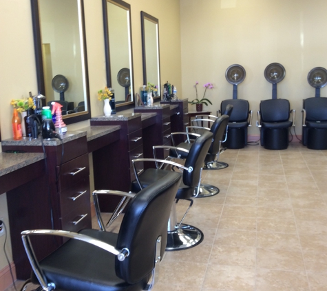 Salon Cutts - Marlton, NJ