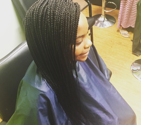 Fifi's African Hair Braiding and Weaving - Houston, TX