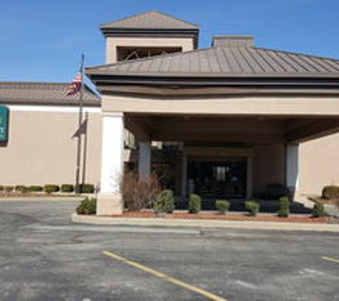 Quality Inn & Suites Near Amish Country - Rushville, IN