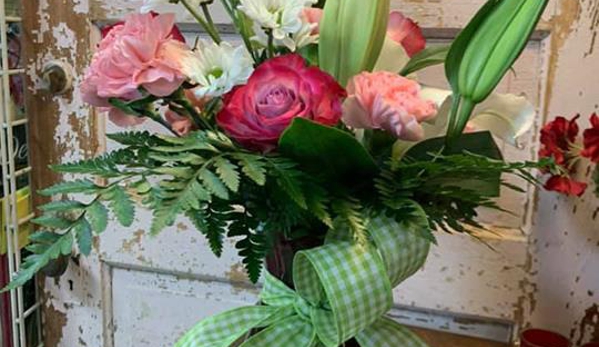 The Surprise Bouquet - Lawrenceburg, TN