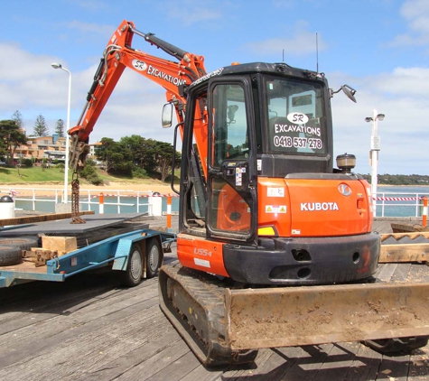 SR Excavations - Bass, VIC. Excavator