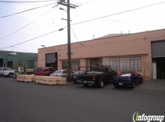 Architectural Metal Works - Emeryville, CA